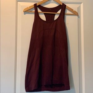 Lululemon tank